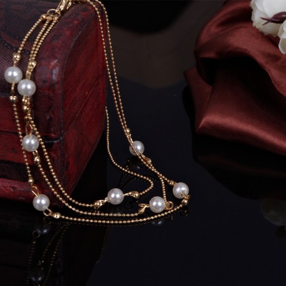 Dainty 3 Chain Layered one Clasp Luminous Imitation Pearl Anklet - Picture 2 of 2